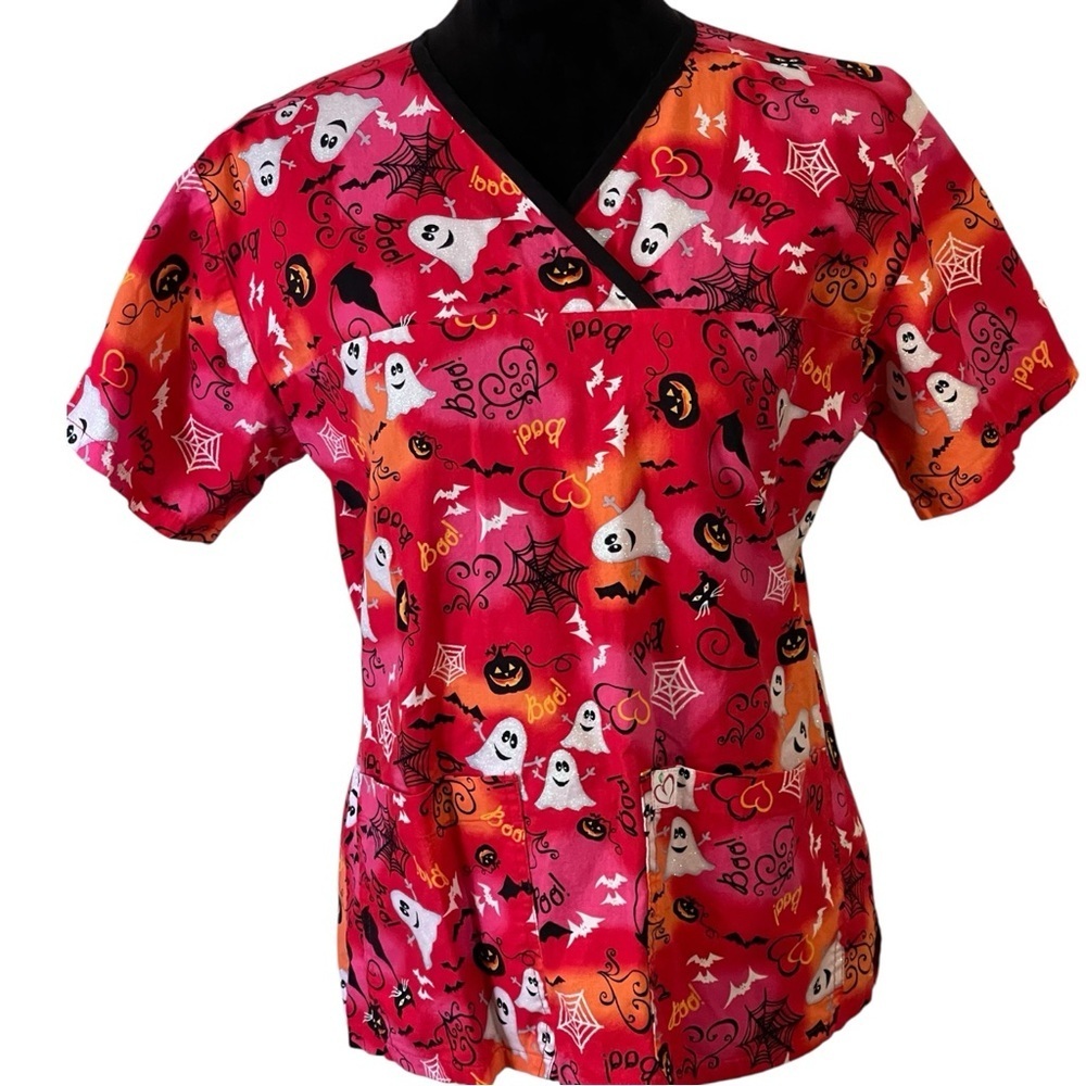 💥SALE💥Peaches Uniforms Halloween Print Short Sleeve Top - Red and Orange Sz M